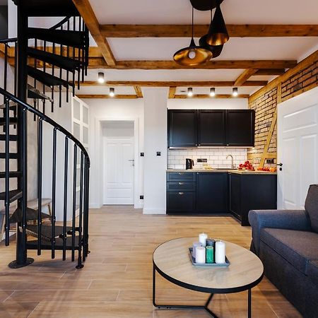 Apartamenty Astoria คาร์ปัตซ์ ภายนอก รูปภาพ