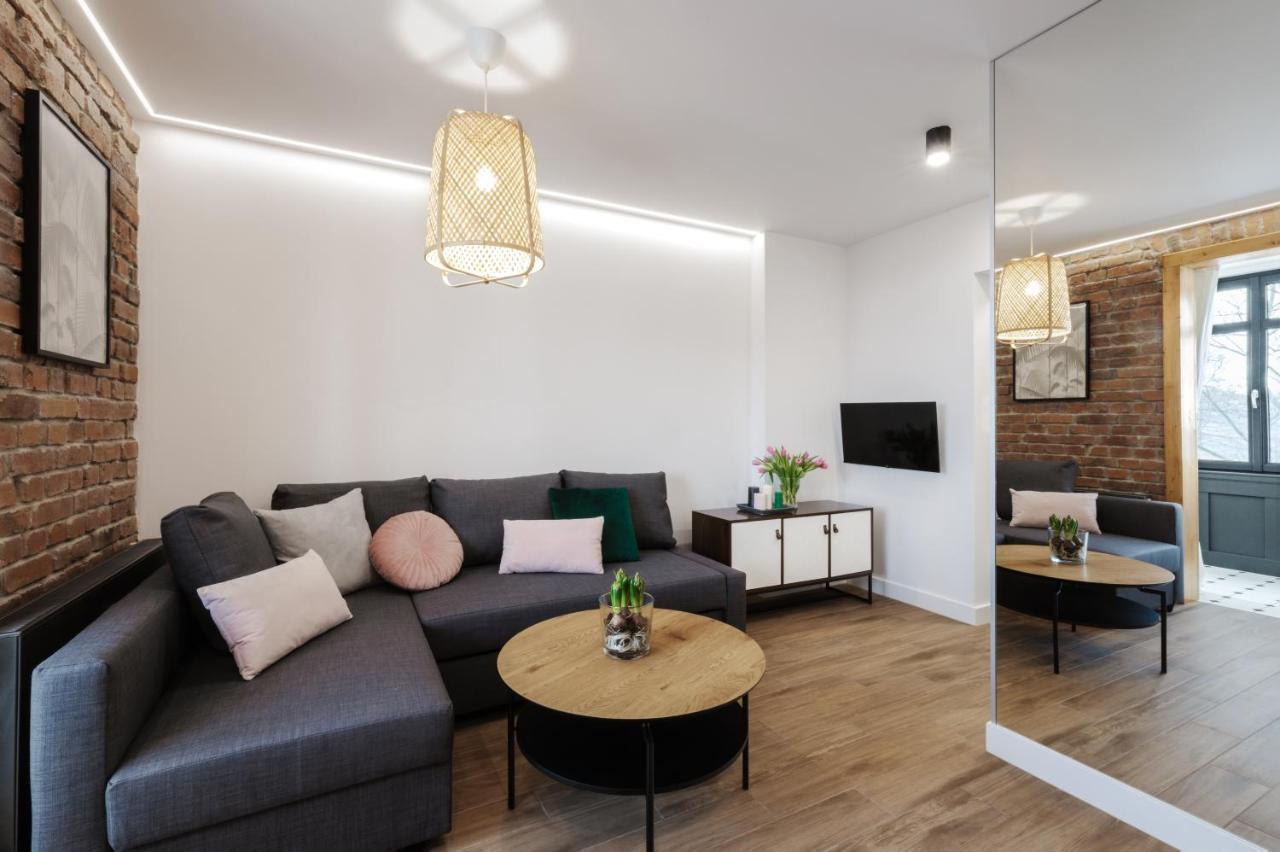 Apartamenty Astoria คาร์ปัตซ์ ภายนอก รูปภาพ
