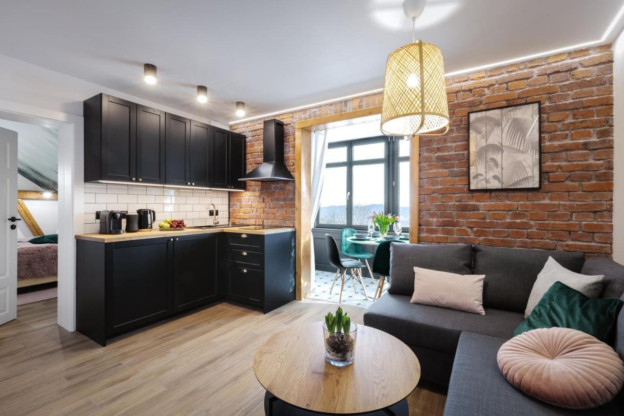 Apartamenty Astoria คาร์ปัตซ์ ภายนอก รูปภาพ
